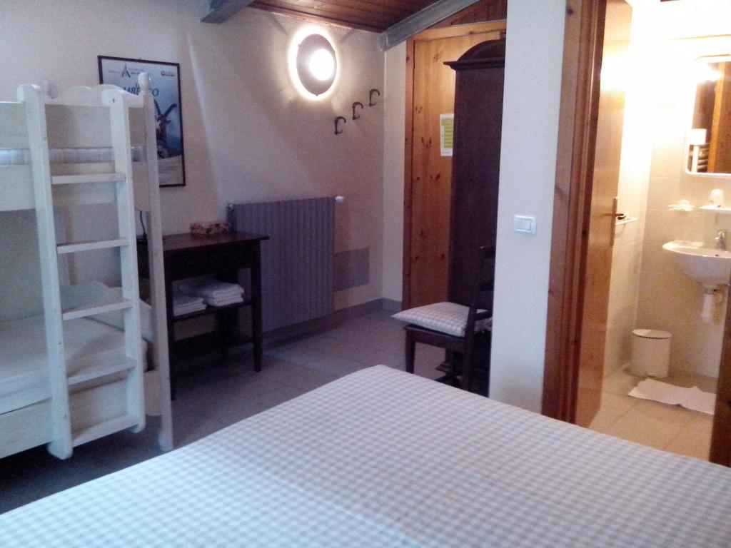 Locanda Del Sorriso Entracque Rum bild