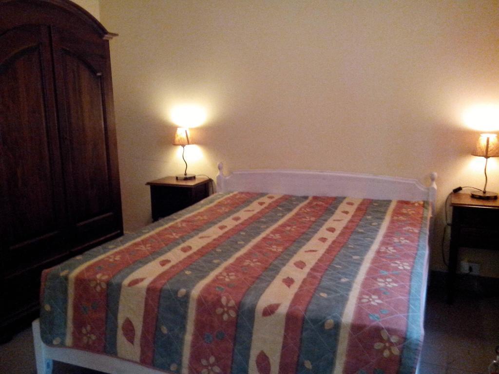 Locanda Del Sorriso Entracque Rum bild